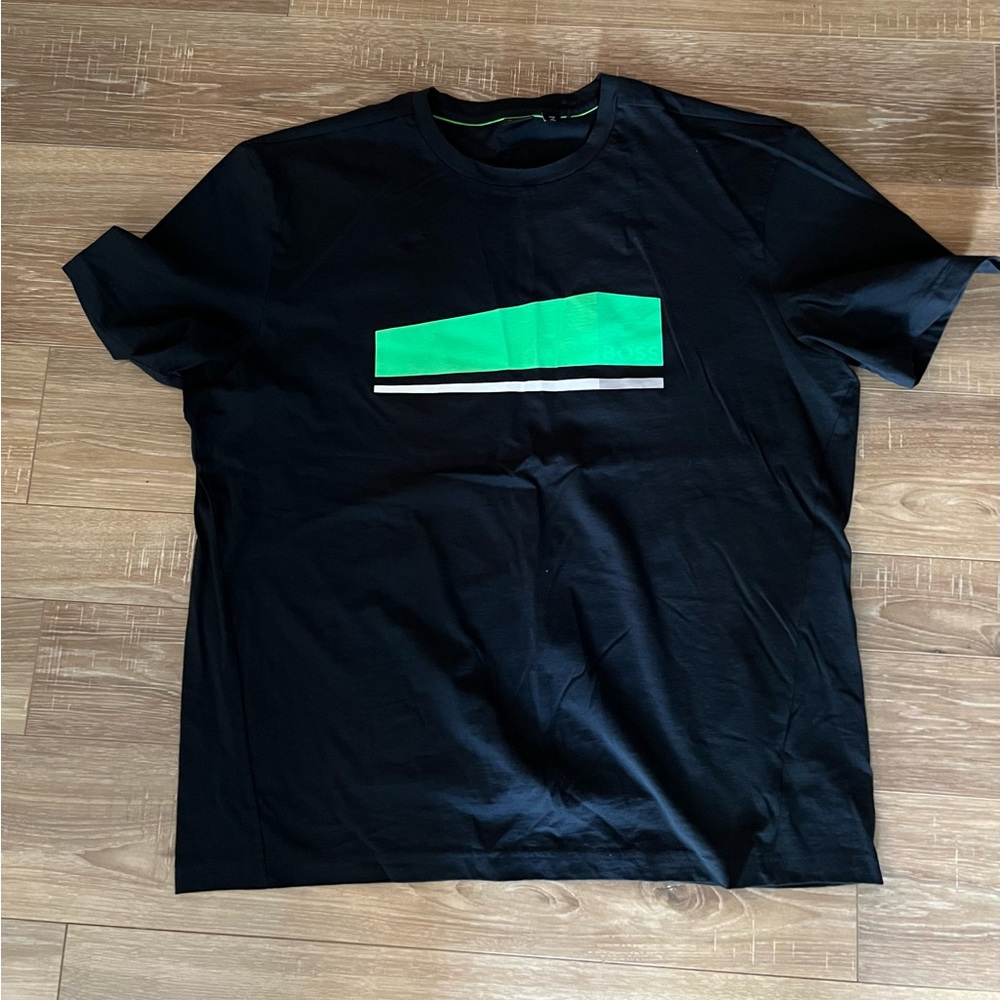 Mens Hugo Boss XXXL t shirt- fits XXL